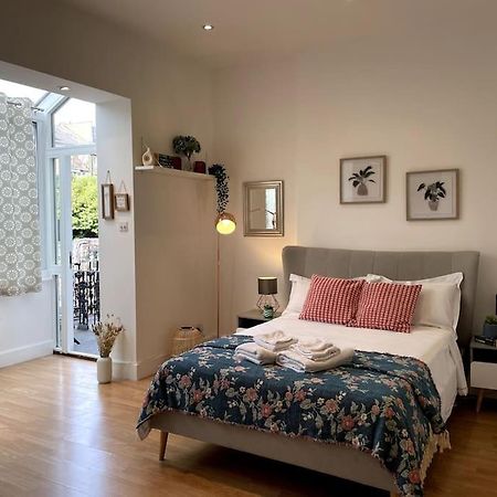 Cute&Cozy Studio Apt In Barons Court London Exterior photo