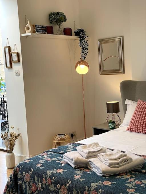 Cute&Cozy Studio Apt In Barons Court London Exterior photo