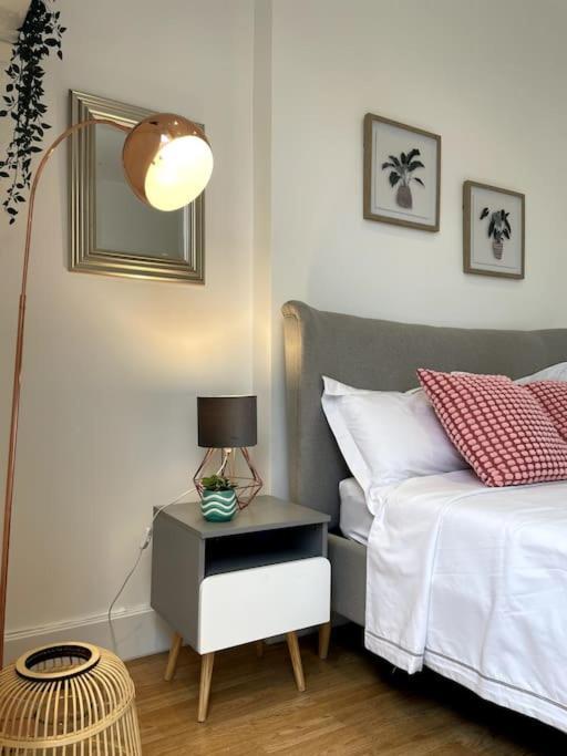 Cute&Cozy Studio Apt In Barons Court London Exterior photo